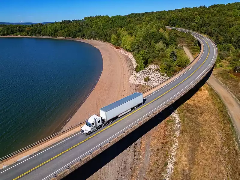 图1–中国公路货运的“五化”破局：从车轮上的竞争到价值链的重塑–全球国际货物代理有限公司