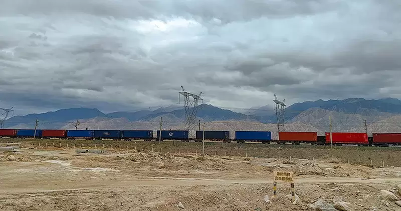 图1–全国物流运行现分化：航空快递亮眼，铁路港口承压的启示–全球国际货物运输