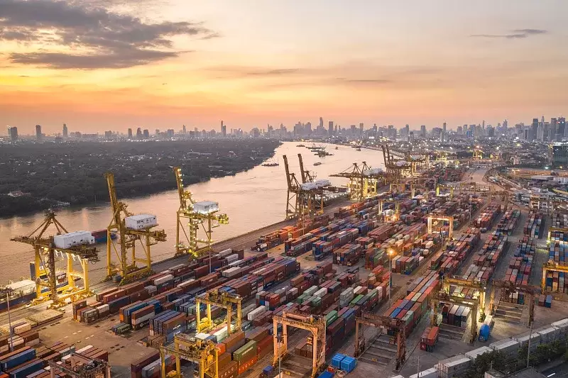 图1–新兴市场供应链深度重构：地缘政治与成本压力下的国际物流新流向–全球国际货物运输