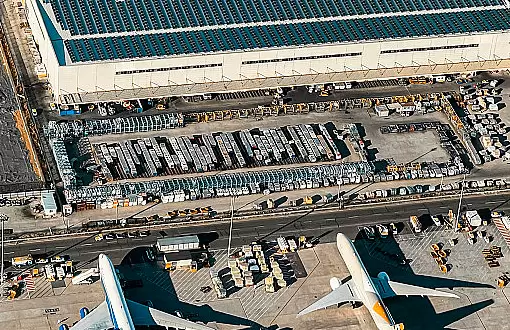 图1–航空货运市场动态：旺季需求持续至12月中旬，农历新年前将再现高峰–全球国际货物运输