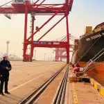 图–新年新航线：宁波舟山港启航2026，物流枢纽赋能“两新”政策–全球国际货物运输