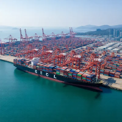 图–联接全球，智链未来：深圳华展国际物流的全球化供应链实践–全球国际货物运输